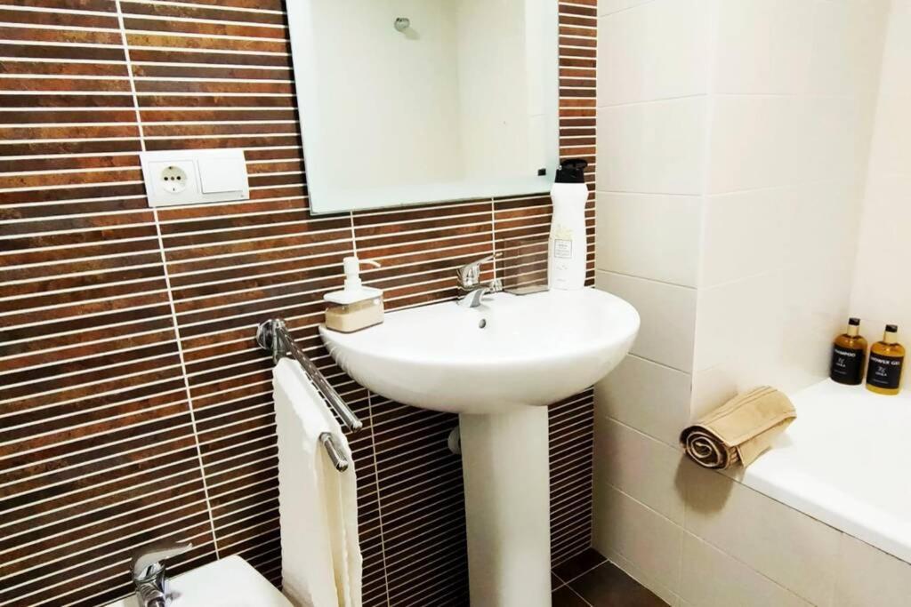 Donoso Cortes Apartment - Alicante Kültér fotó